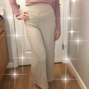 🐚🐚STRADIVARIUS Cream Colored Juniors Ribknitted Pants 🐚🐚